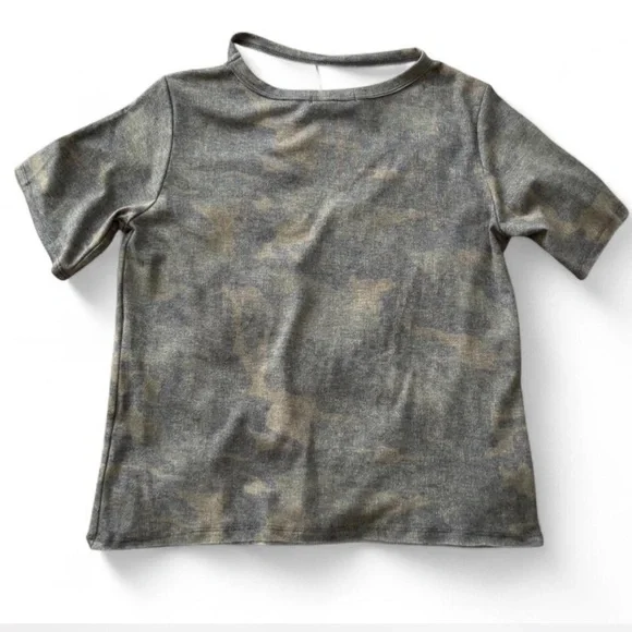 Camo Cutout Tee - Picture 4 of 11